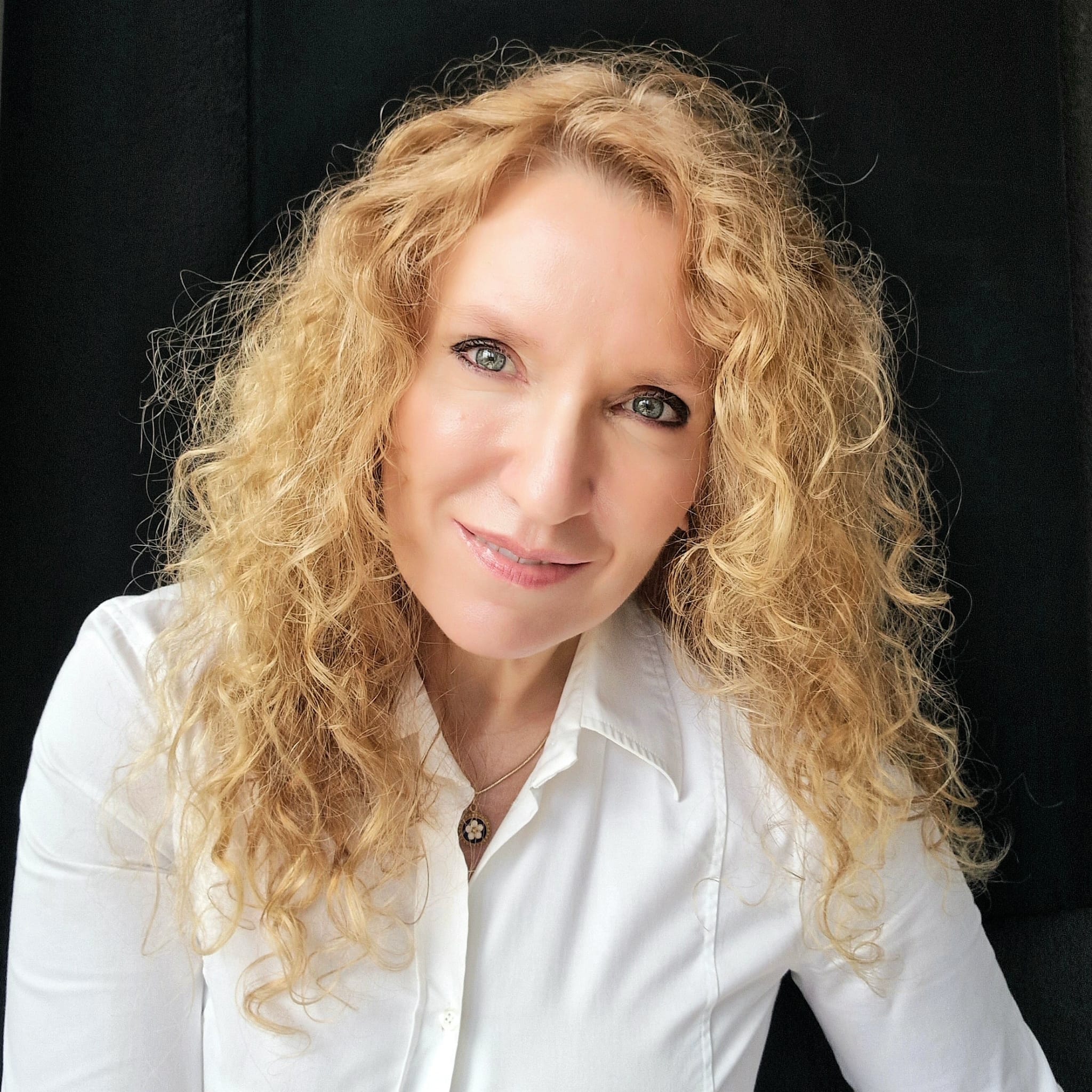 Nelia Reis Pfister — WeManage